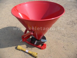 Compost Spreader (VN500) with cardan shaft (1)